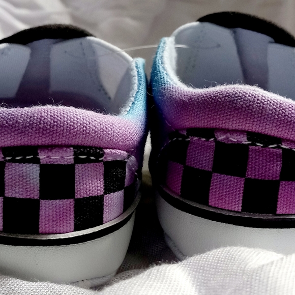 Tie dye baby shoes, Size 1 Newborn Vans knock offs, Hippie baby shoes, soft sole - Picture 4 of 4
